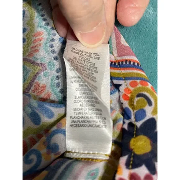 Democracy Women’s Smocked Neck Bohemian Style Top/Blouse Large - Picture 11 of 11